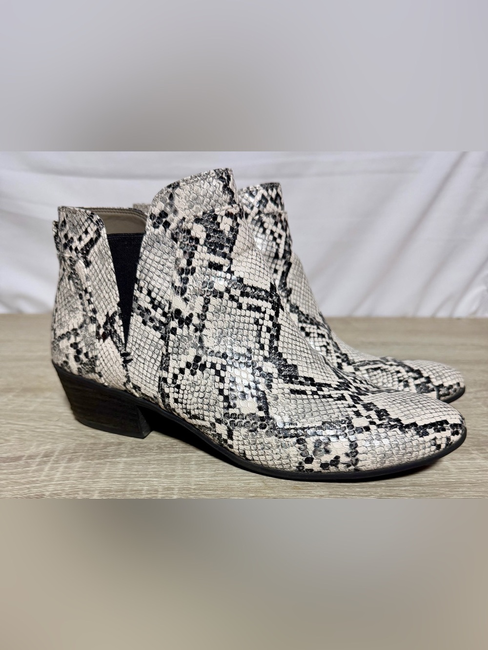 Circus by Sam Edelman Women’s Snake Print Ankle Bootie, Side Zip, Sz 8.5